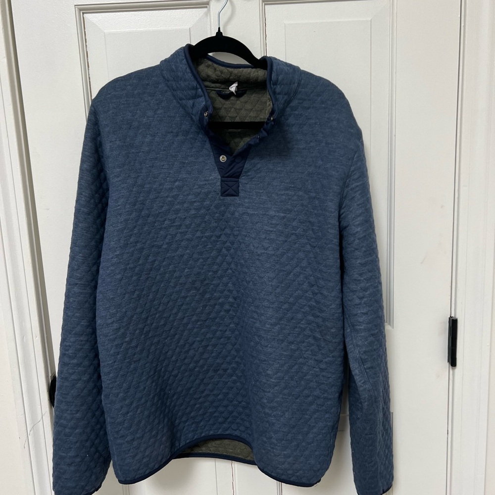 Marine Layer V-Neck Quilted Sweater in Blue